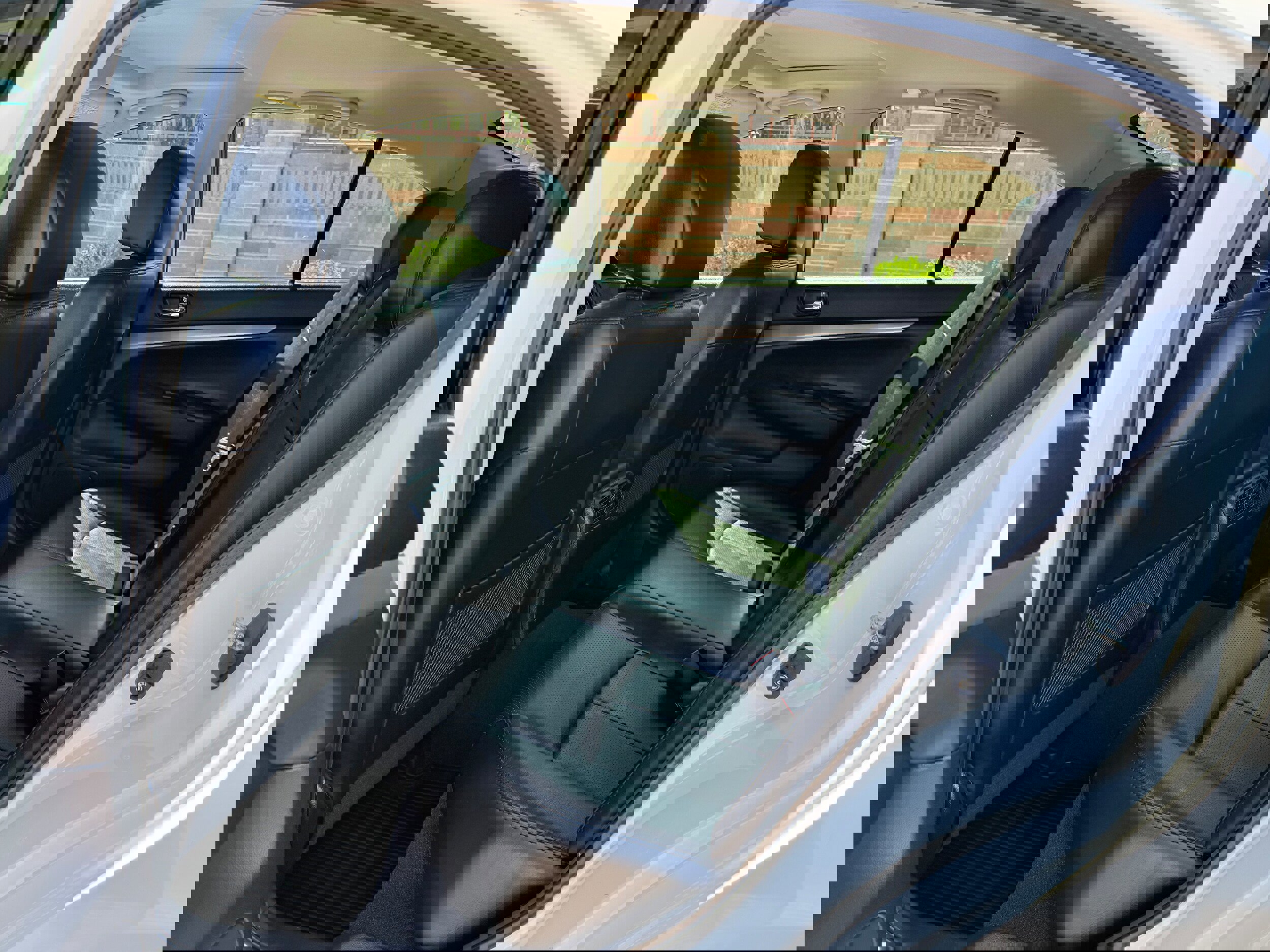 Used 2013 INFINITI G37 x Sedan w/ Premium Pkg image 7