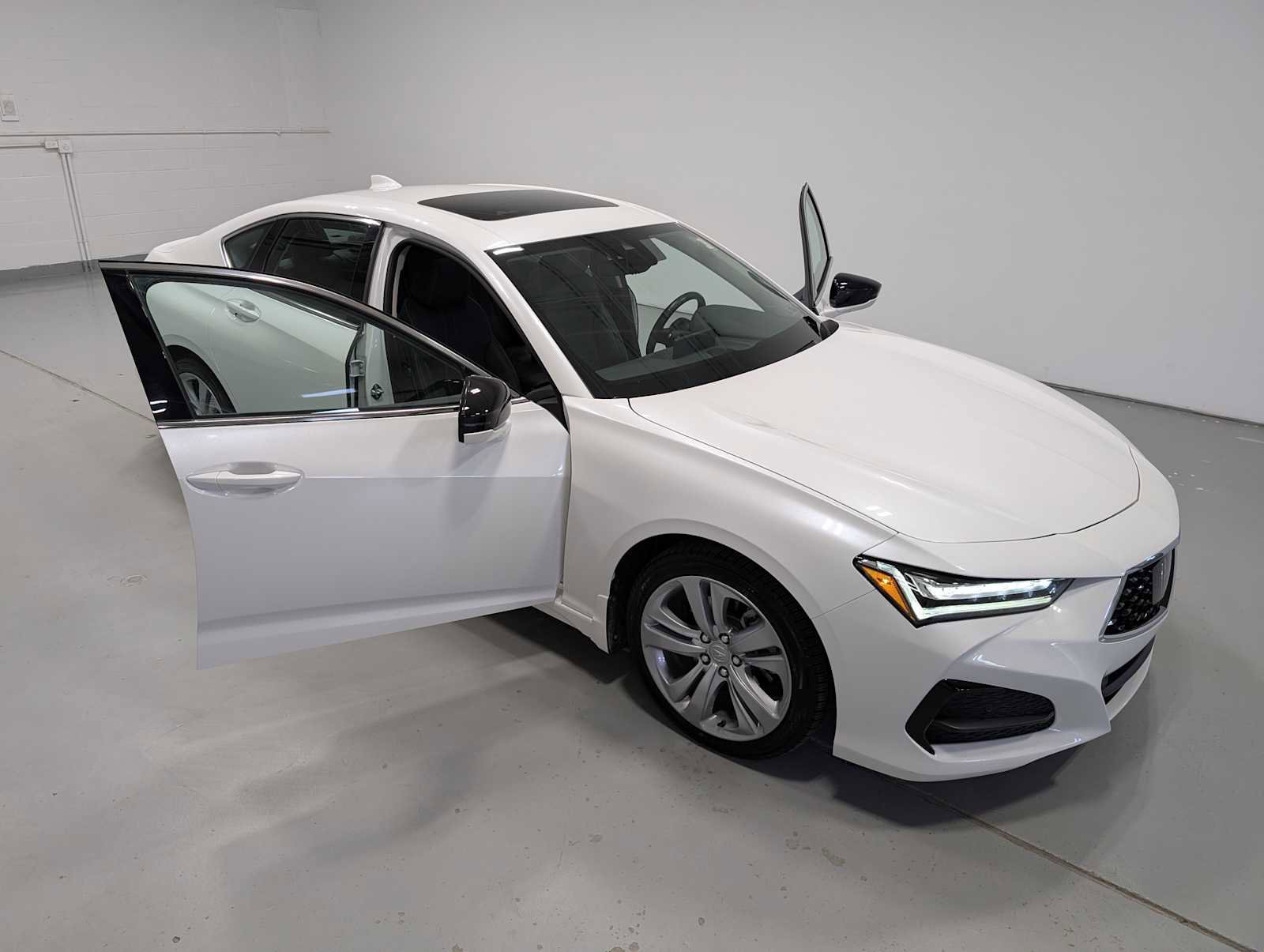 Used 2021 Acura TLX SH-AWD w/ Technology Package image 16