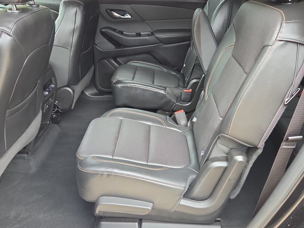Used 2019 Chevrolet Traverse Premier w/ Driver Confidence II Package FWD image 13