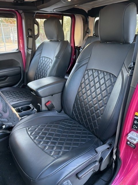 Used 2024 Jeep Gladiator Sport image 8