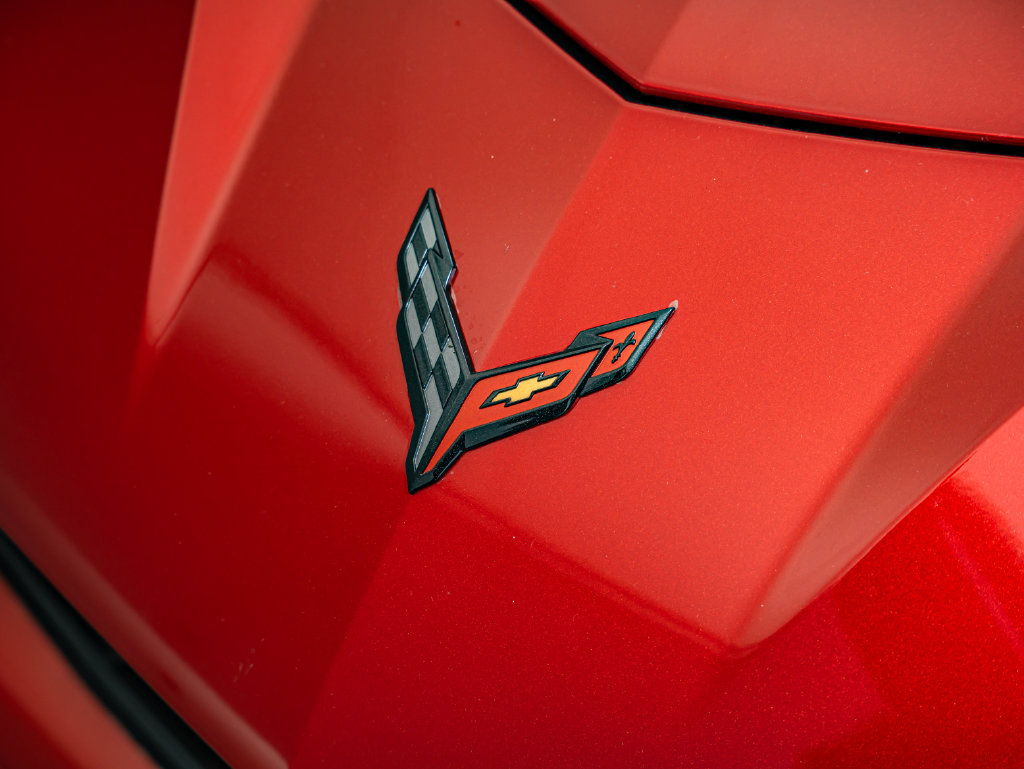 Used 2025 Chevrolet Corvette Z06 w/ Stealth Interior Trim Package RWD image 13