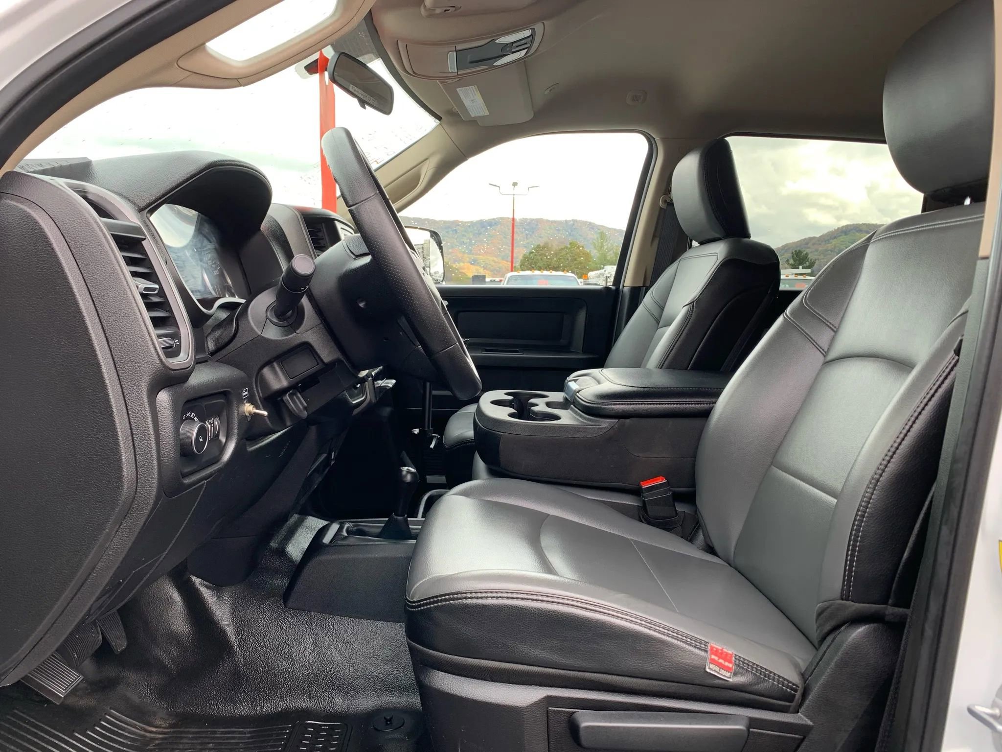 Used 2019 RAM 3500 Tradesman AWD/4WD image 10
