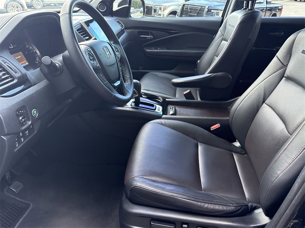 Used 2018 Honda Ridgeline Black Edition image 9