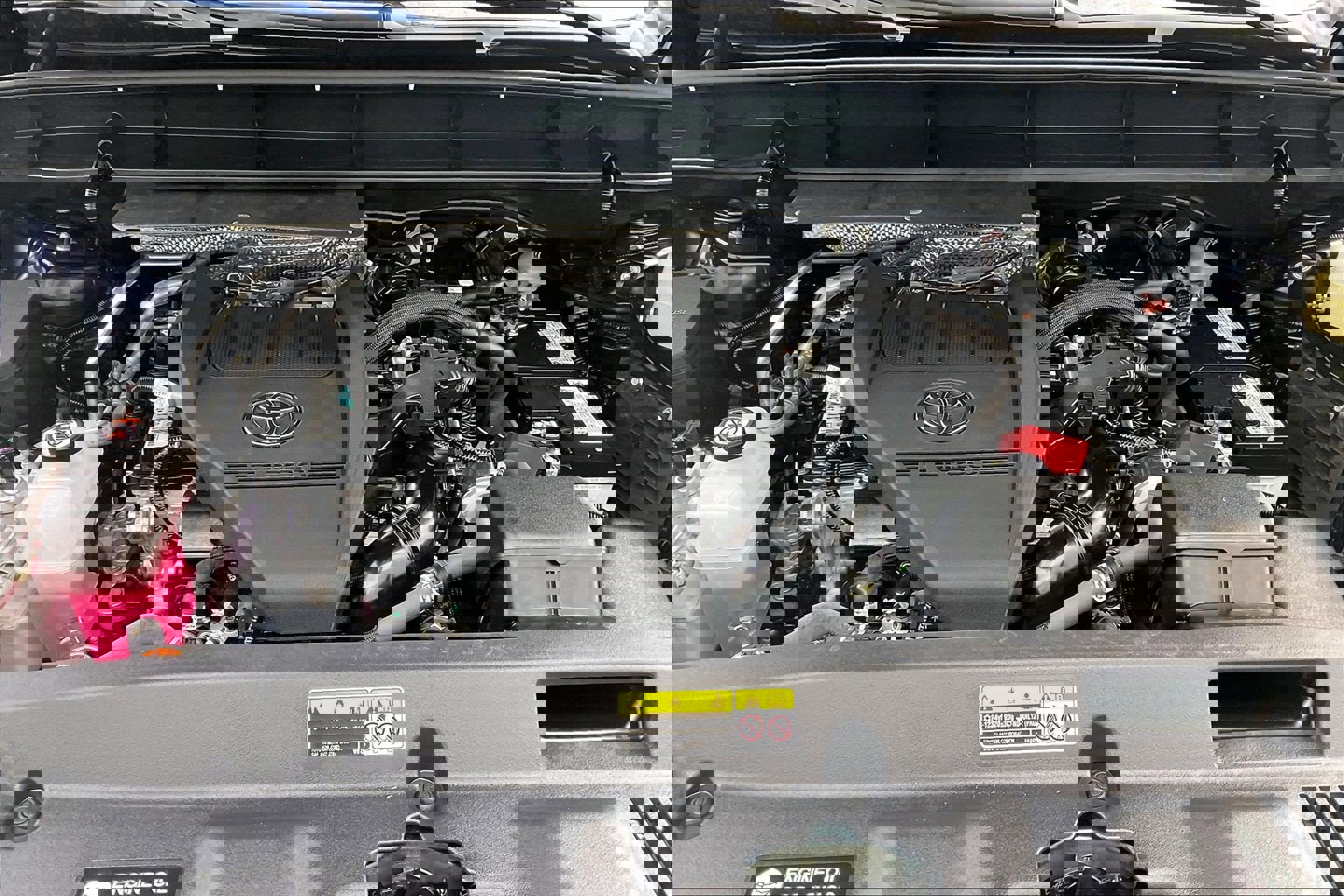 Used 2025 Toyota Highlander XLE image 13