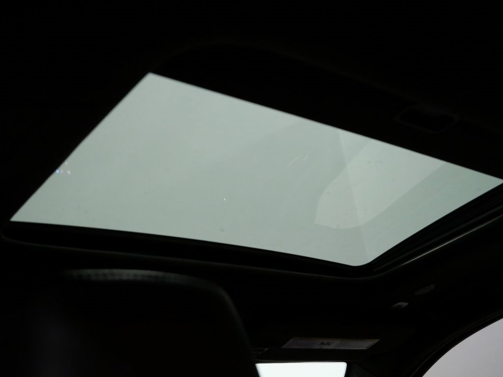 Used 2022 Dodge Durango R/T w/ Tow 'N Go Package image 4