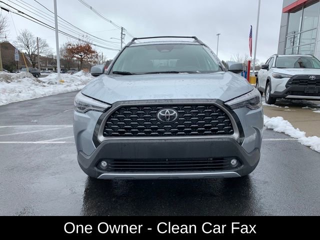 Used 2023 Toyota Corolla Cross XLE w/ Convenience Package image 9