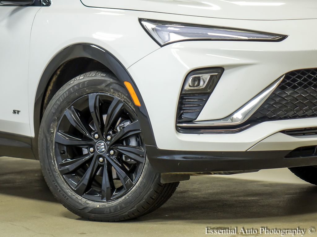 Used 2025 Buick Envista Sport Touring image 4