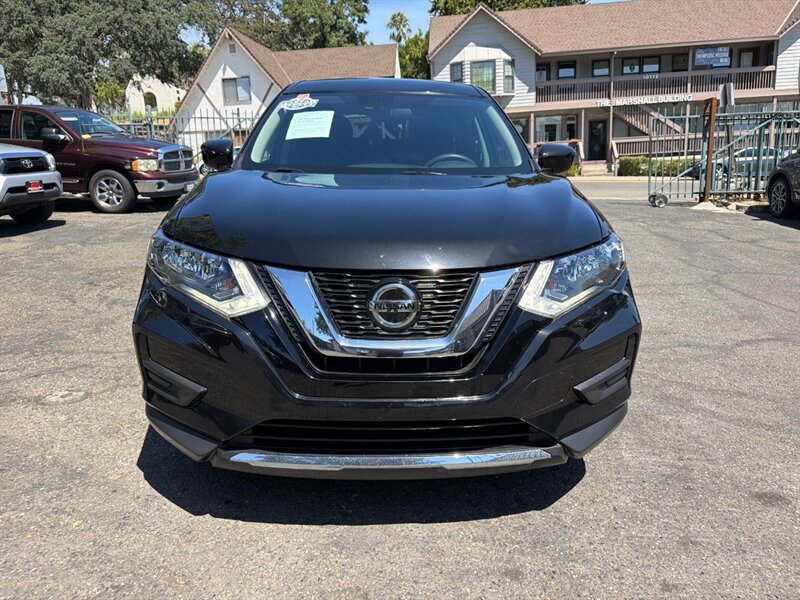 Used 2020 Nissan Rogue S FWD image 4