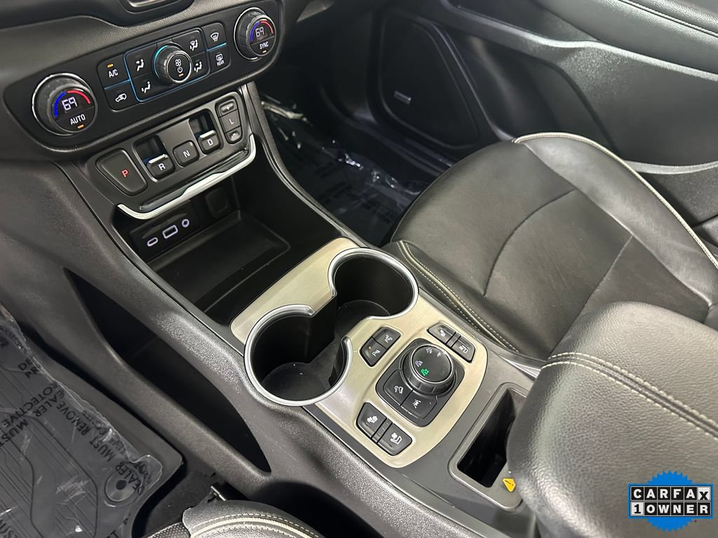 Used 2020 GMC Terrain Denali w/ GMC Pro Grade Package AWD/4WD image 36