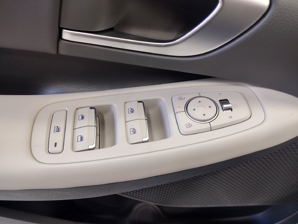 New 2026 Hyundai Sonata SEL AWD/4WD image 17