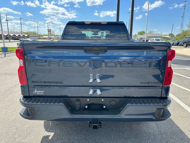 Used 2023 Chevrolet Silverado 1500 Custom w/ LPO, Dark Essentials Package AWD/4WD image 17