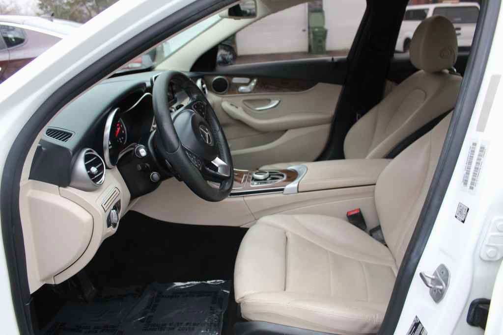 Used 2017 Mercedes-Benz C 300 Sedan image 23