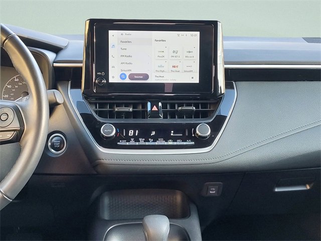 Used 2025 Toyota Corolla SE image 16