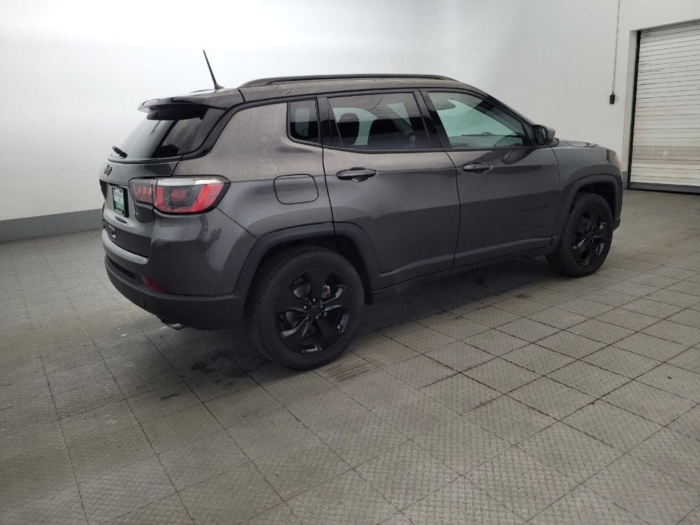 Used 2018 Jeep Compass Latitude AWD/4WD image 10