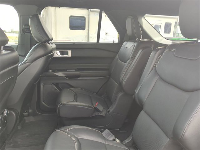 Used 2020 Ford Explorer ST w/ ST Street Pack image 17