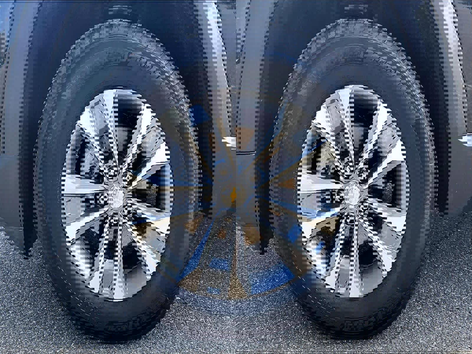 Used 2026 Chevrolet Equinox LT w/ Convenience Package II AWD/4WD image 7