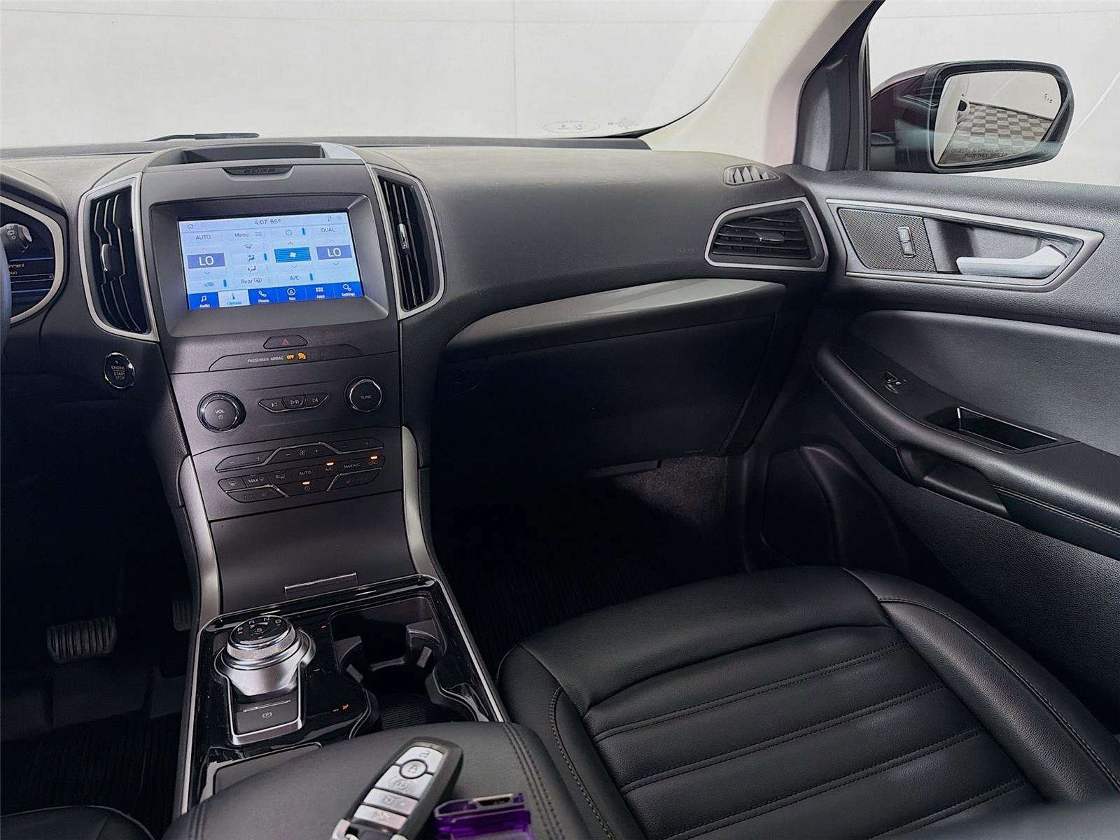 Used 2020 Ford Edge SEL w/ Convenience Package image 24