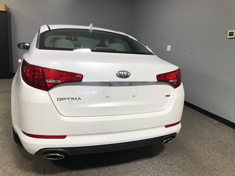 Used 2012 Kia Optima LX FWD image 4