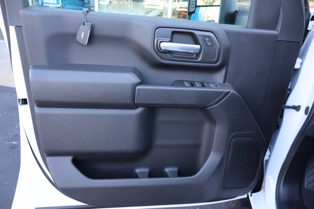New 2026 Chevrolet Silverado 2500 Custom w/ Custom Convenience Package AWD/4WD image 4