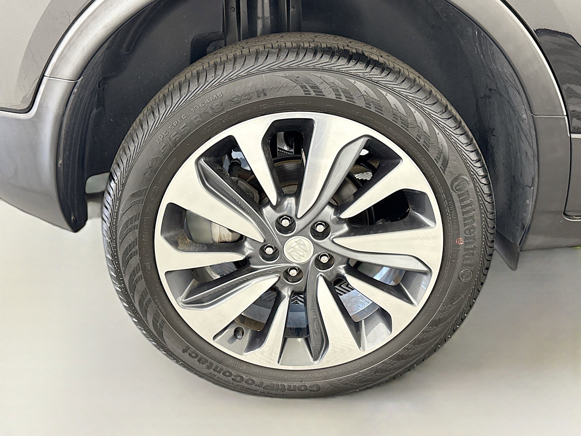 Used 2021 Buick Encore Preferred AWD/4WD image 33