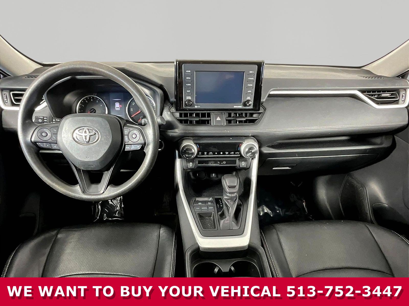 Used 2020 Toyota RAV4 XLE w/ Convenience Package FWD image 7