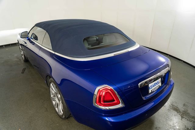 Used 2017 Rolls-Royce Dawn RWD image 35