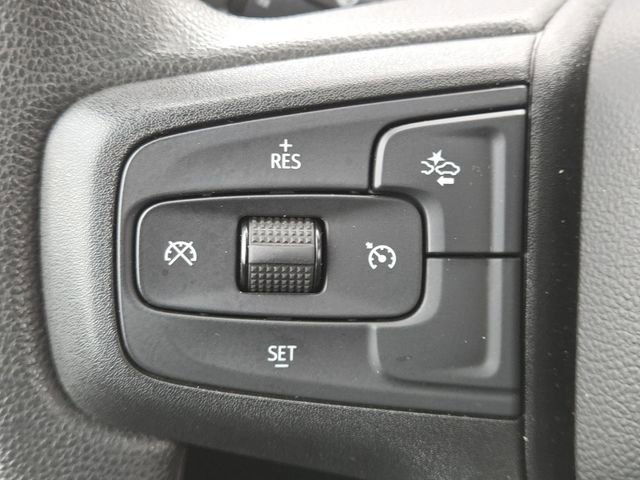 Used 2024 Chevrolet Silverado 1500 Custom w/ Dark Appearance Package image 10