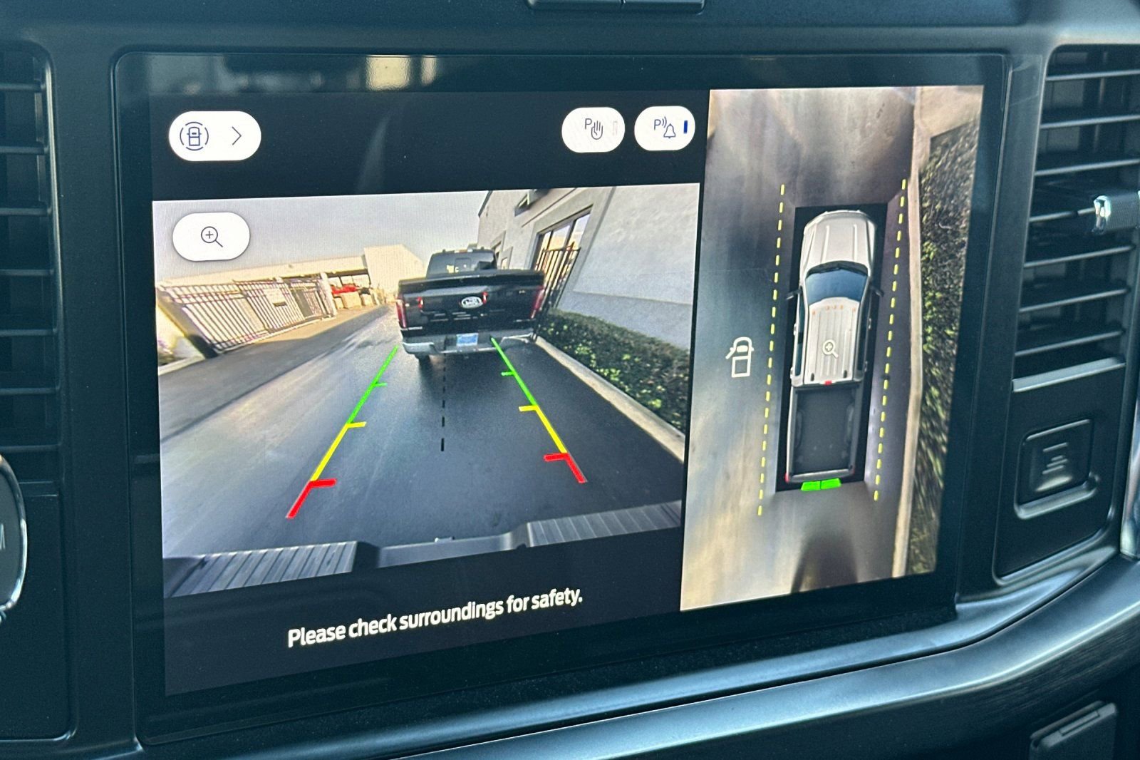 New 2026 Ford F250 Lariat w/ FX4 Off-Road Package image 19