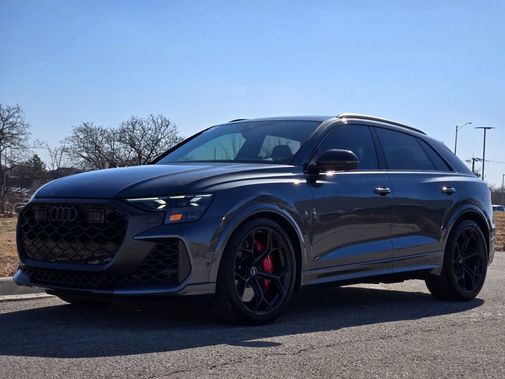 Used 2025 Audi RS Q8 performance image 38