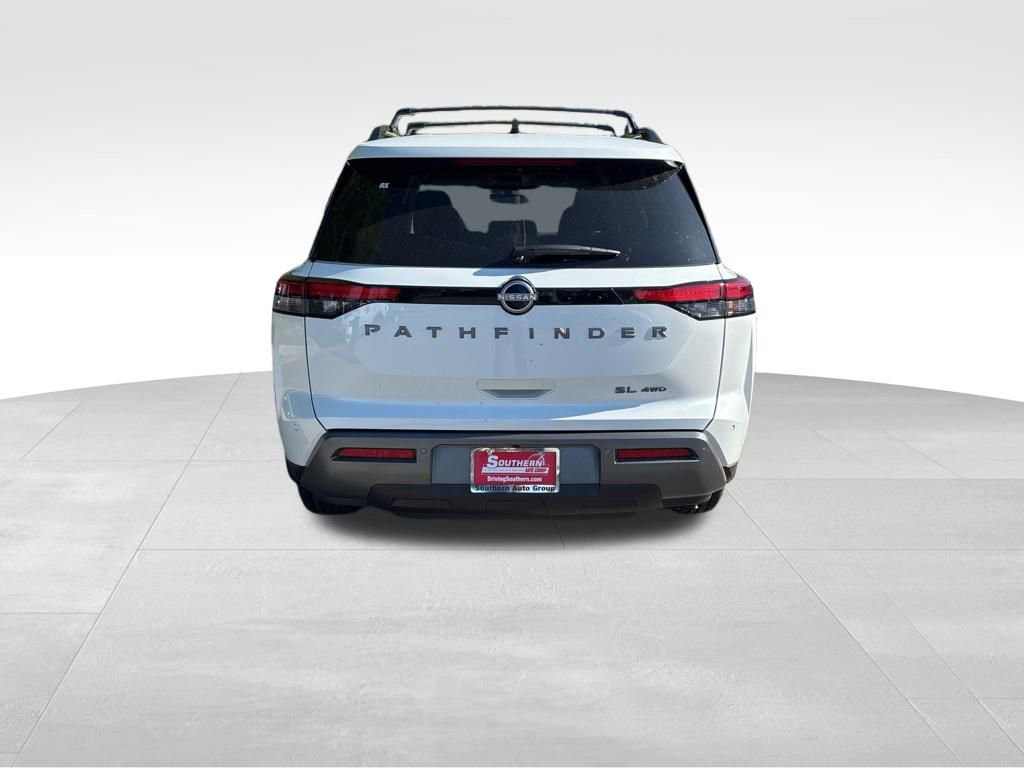 New 2026 Nissan Pathfinder SL image 3
