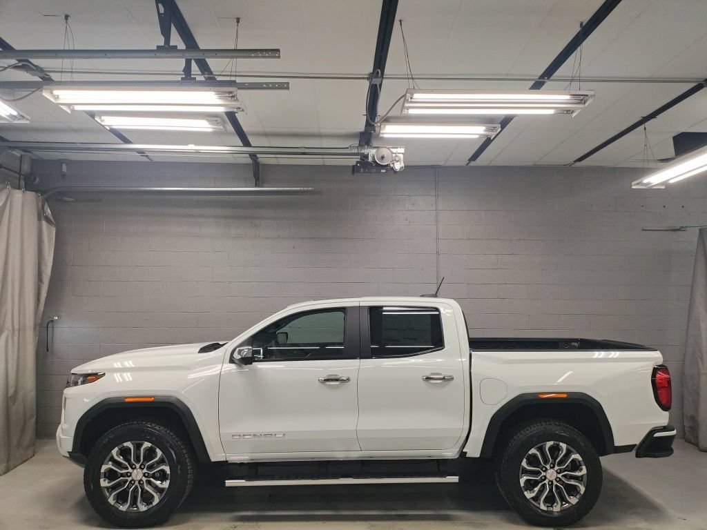New 2026 GMC Canyon Denali AWD/4WD image 14