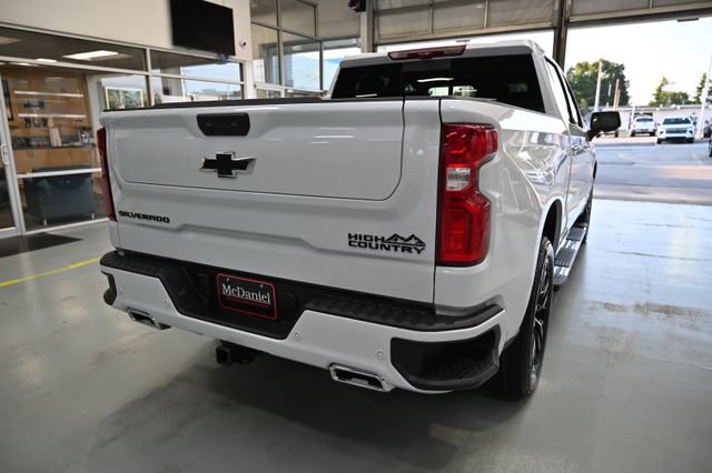 New 2026 Chevrolet Silverado 1500 High Country w/ High Country Premium Package AWD/4WD image 5