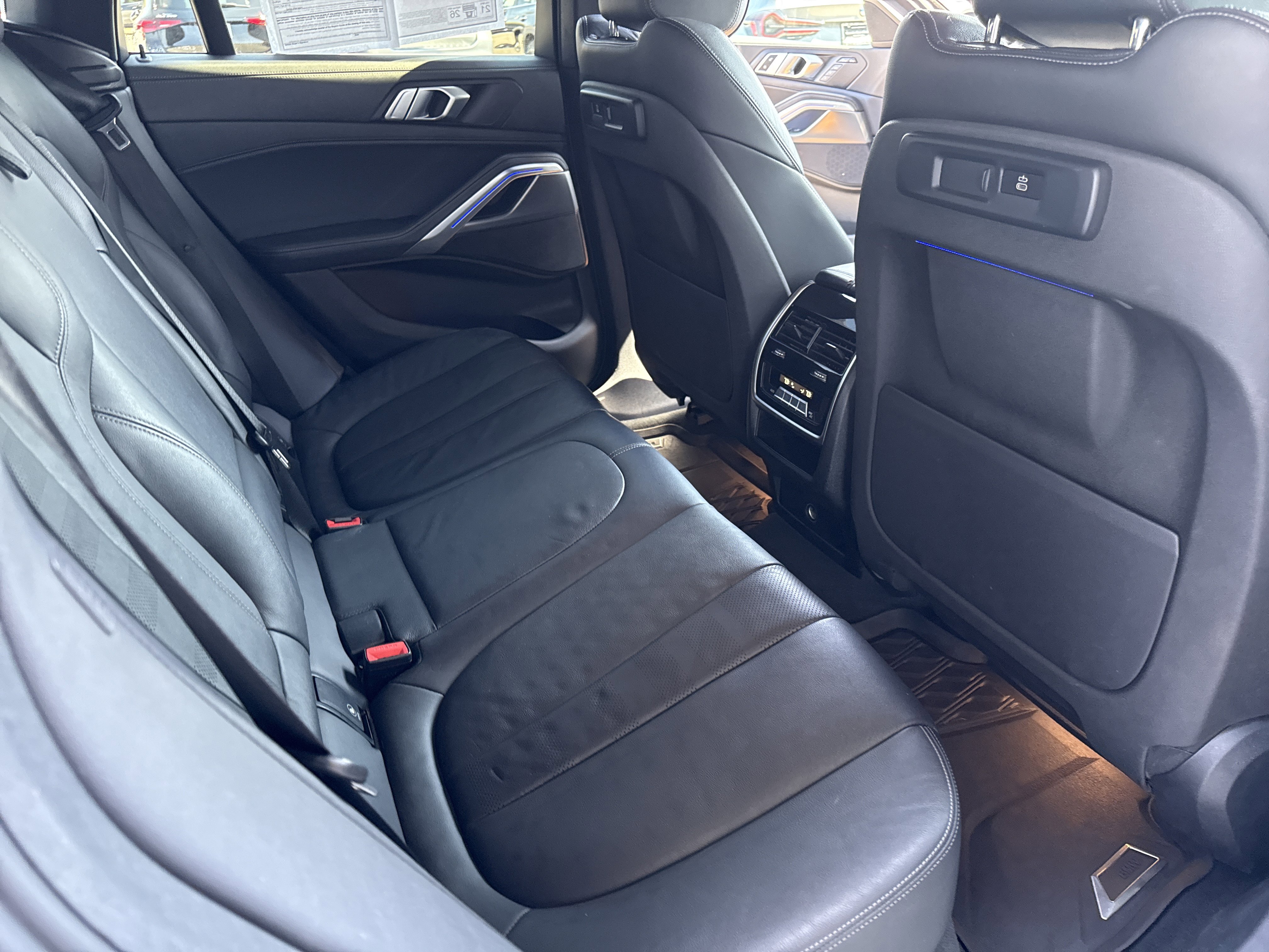 Used 2020 BMW X6 sDrive40i w/ Premium Package image 14