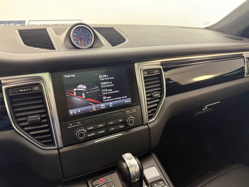 Used 2017 Porsche Macan S AWD/4WD image 28