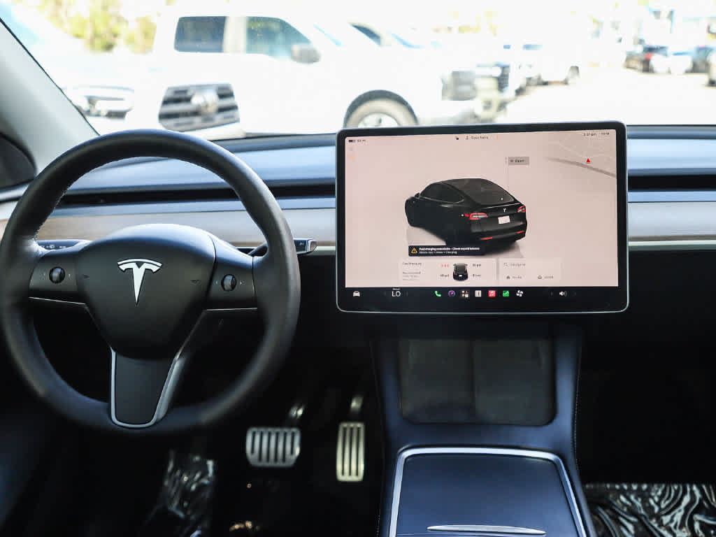 Used 2023 Tesla Model Y Performance AWD/4WD image 12