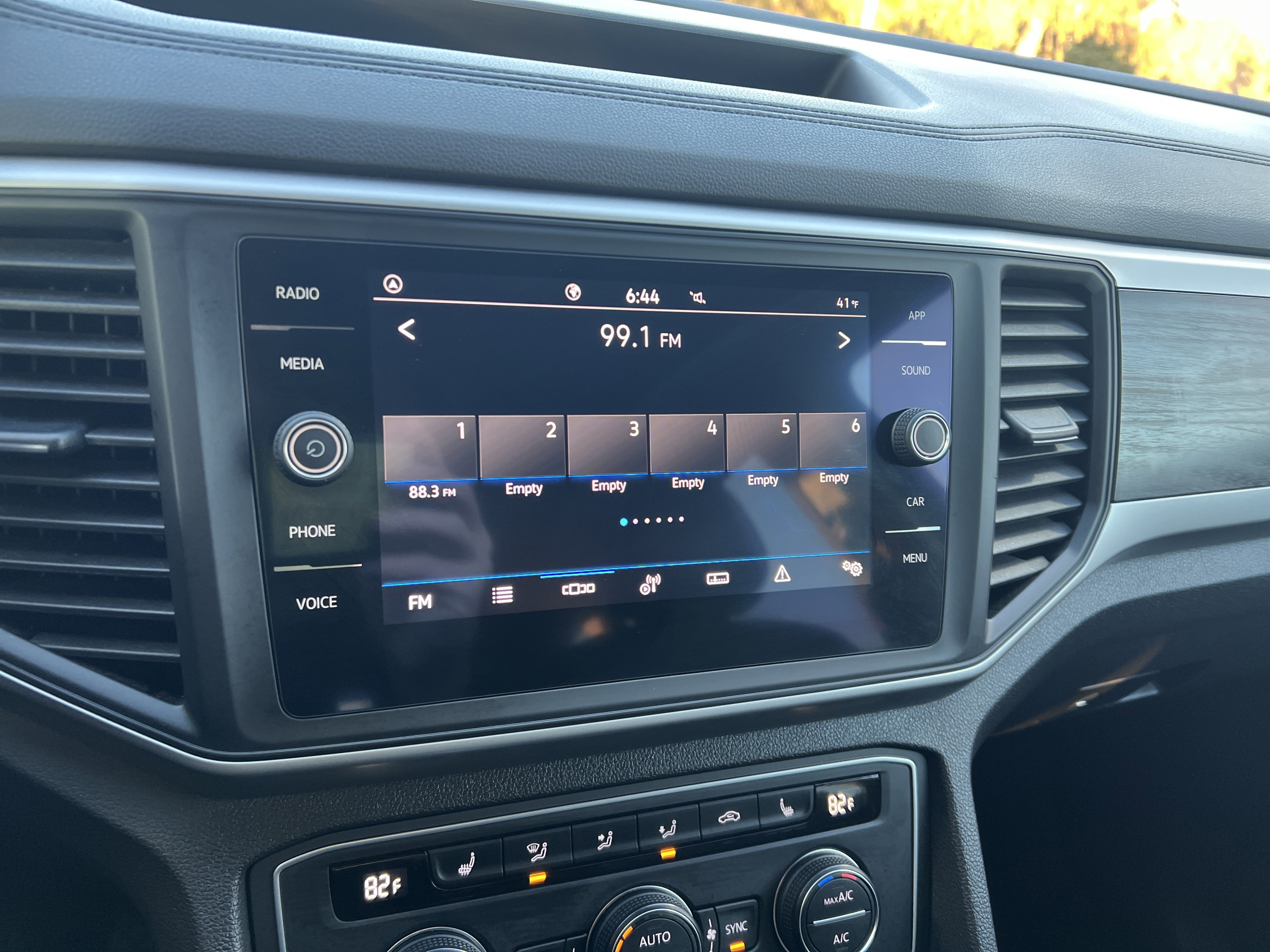 Certified 2021 Volkswagen Atlas SE image 22