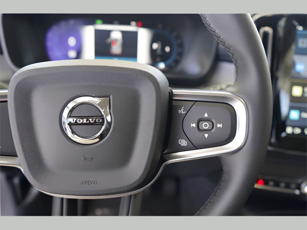 New 2025 Volvo XC40 B5 Ultra w/ Protection Package image 12