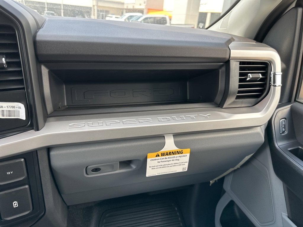 Used 2024 Ford F550 4x4 SuperCab Super Duty image 15