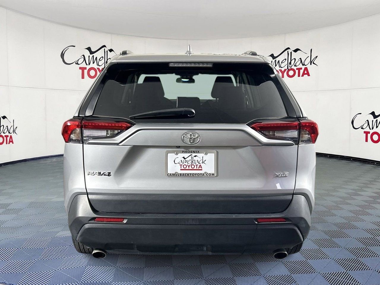 Used 2024 Toyota RAV4 XLE image 6