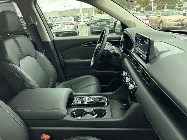 Used 2025 Honda Pilot Touring image 22