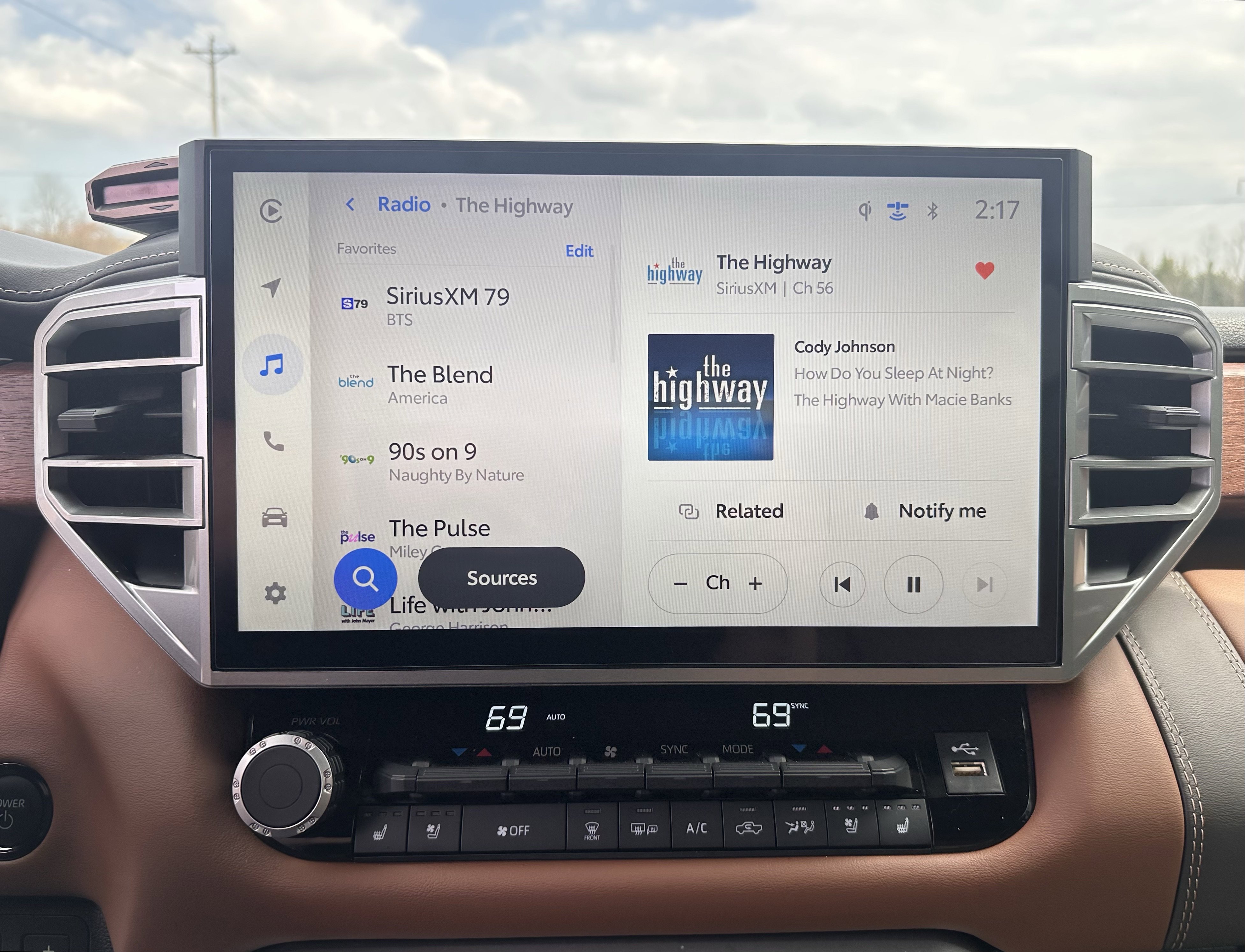 Used 2025 Toyota Tundra 1794 Edition image 28