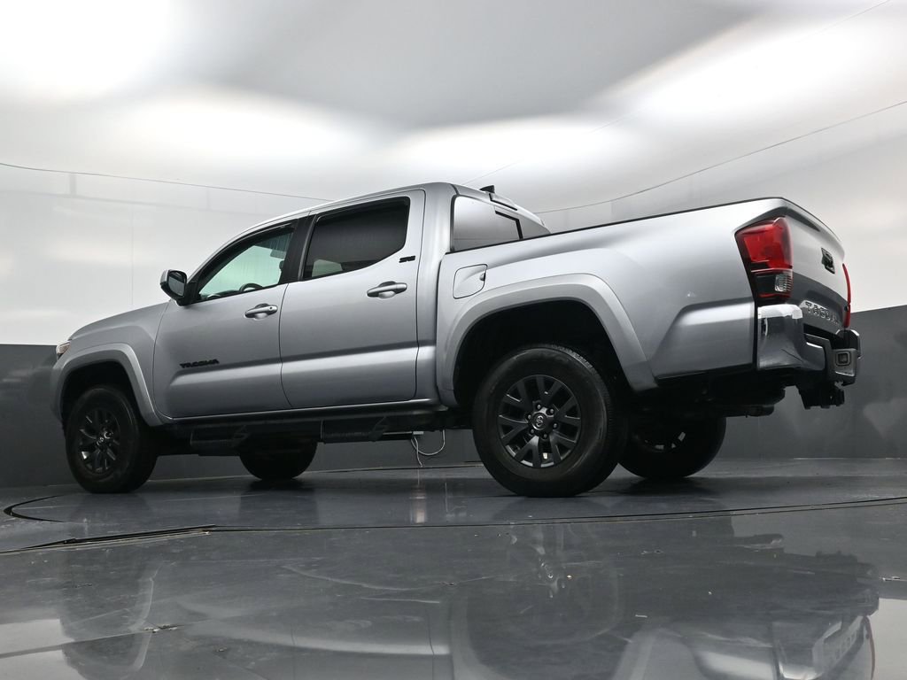 Used 2022 Toyota Tacoma SR5 RWD image 18