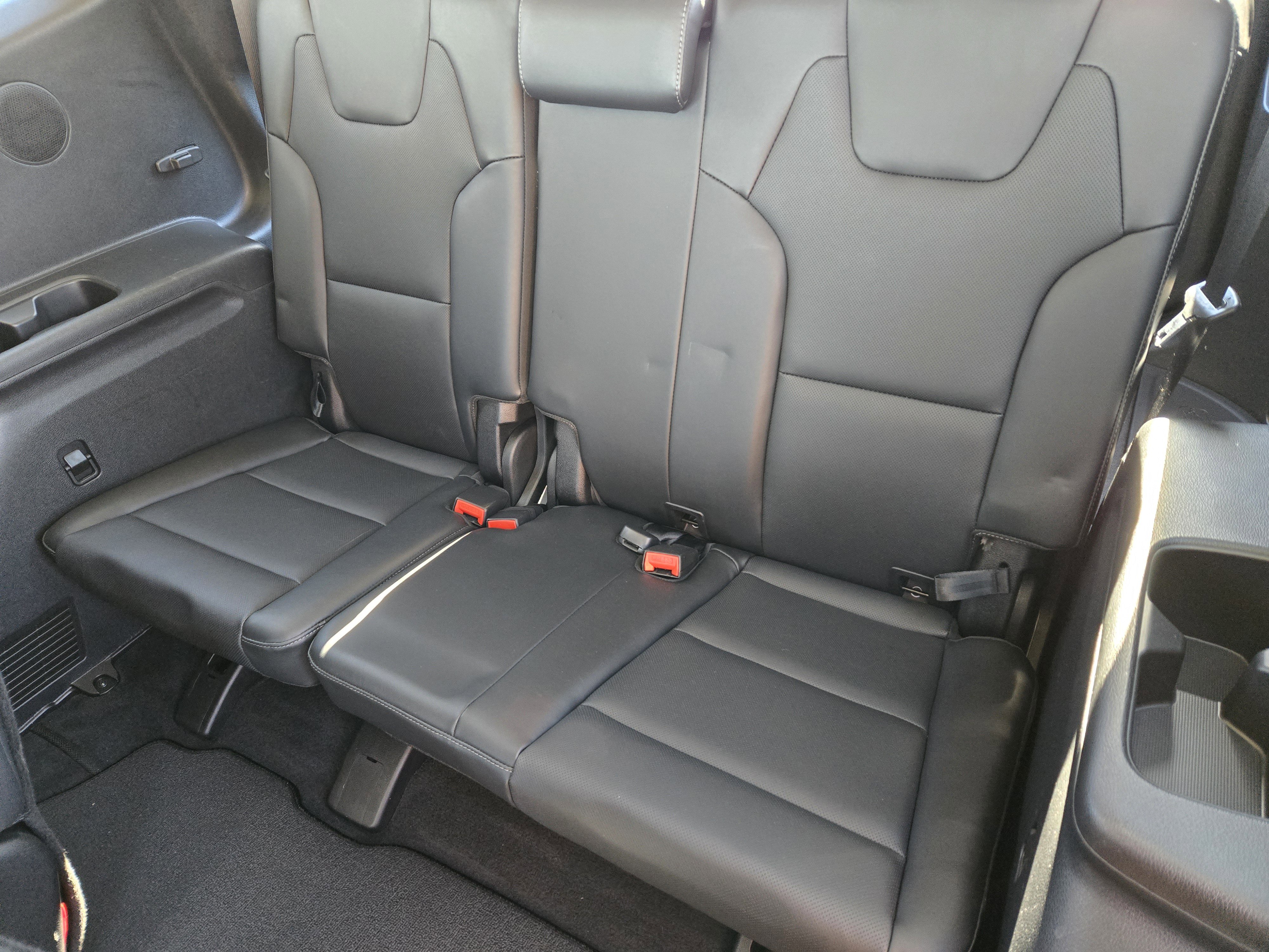 Used 2022 Kia Telluride SX w/ Nightfall Edition Package image 39