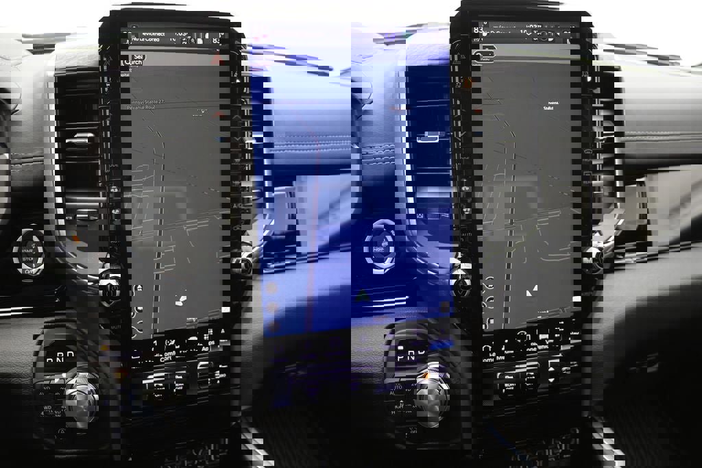 Used 2025 RAM 1500 Laramie w/ Night Edition image 33