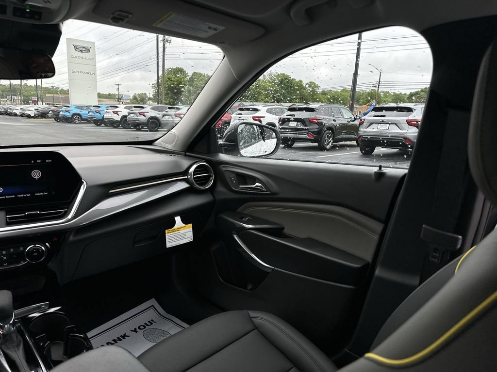 New 2026 Chevrolet Trax ACTIV w/ Driver Confidence Package FWD image 11