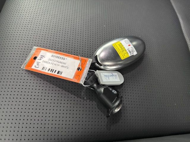 Used 2025 Hyundai Santa Fe Calligraphy FWD image 36