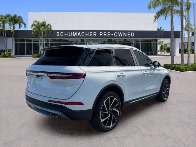 Used 2023 Lincoln Corsair Reserve w/ Equipment Group 201A FWD image 7