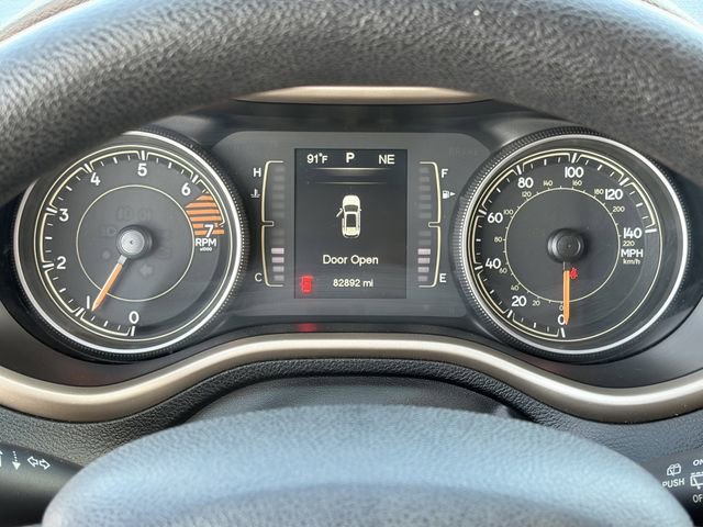 Used 2016 Jeep Cherokee Sport image 11