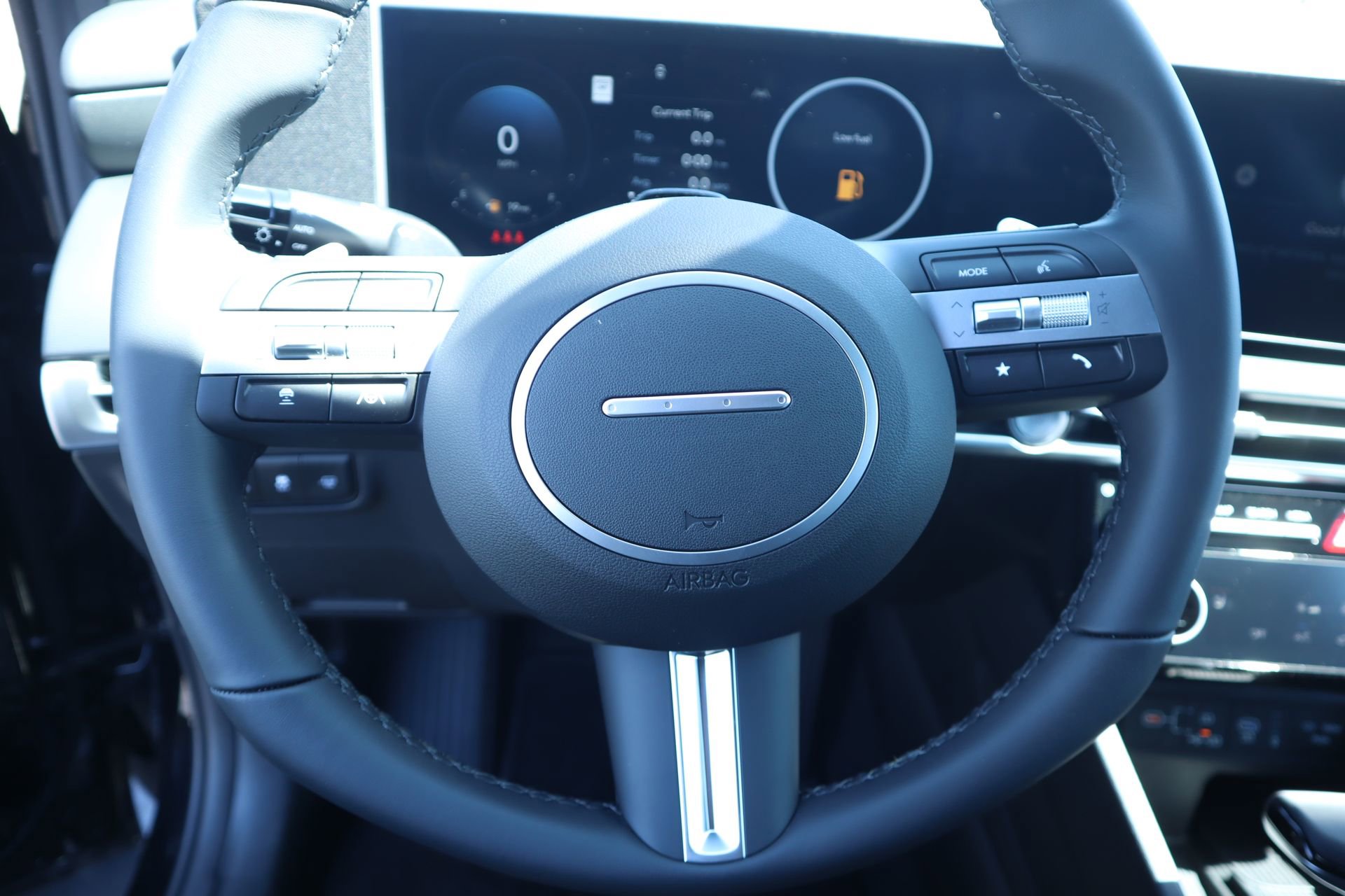New 2026 Hyundai Santa Cruz XRT AWD/4WD image 2