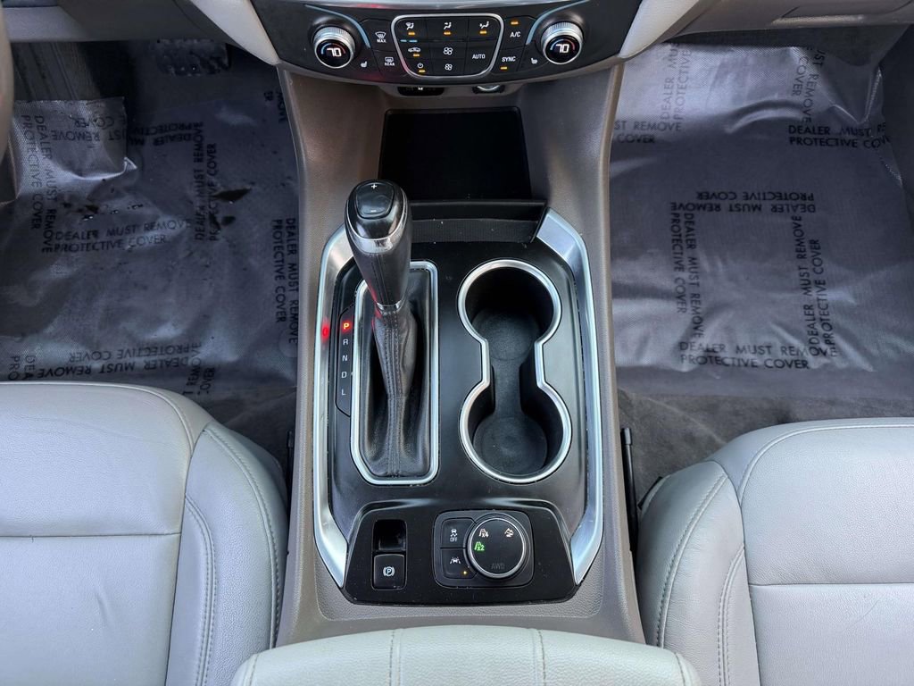 Used 2020 Chevrolet Traverse LT w/ Driver Confidence II Package image 23